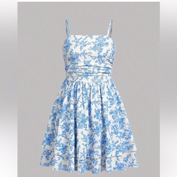 Knit Blue and White Casual Floral Sundress with 2 layer skirt and fitted bodice - Picture 2 of 16